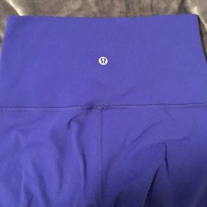 Lululemon Wunder Under Size 6 blue